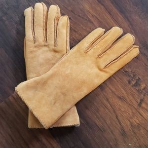 Vintage leather gloves